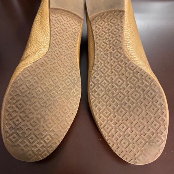⭐️SOLD⭐️ Tory Burch Chestnut Flats Size 7 - Picture 6 of 6